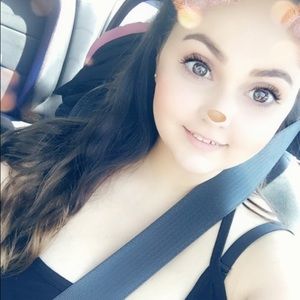 Meet your Posher, Kassandra